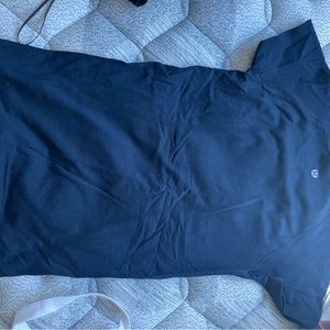 Lululemon Swifty t-shirt sz4 navy.
